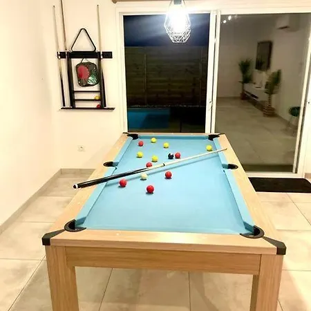 Maison Piscine Pres Bordeaux Villa *